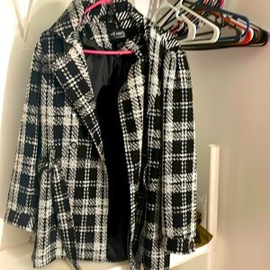 MM essentials brand XL coat button and belt